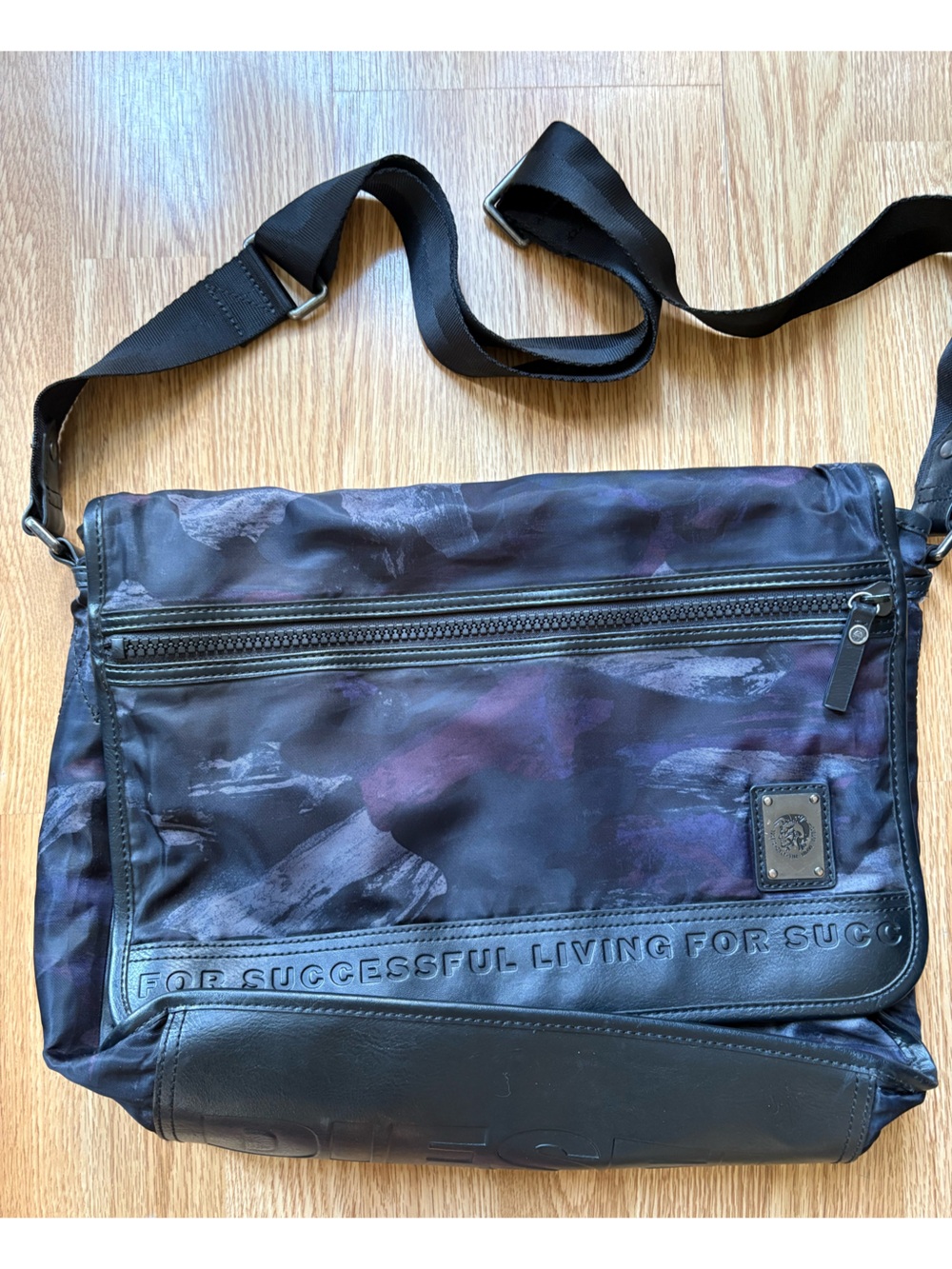 Y2K Diesel messenger bag abstract camo/brushtroke purple black